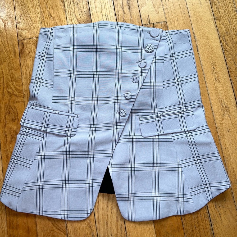 Strapless light purple plaid top!